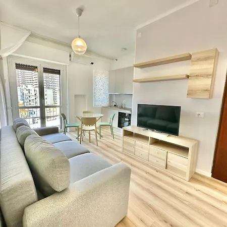 Metro M3 S&m Home, Comoda Soluzione Di Design, Con Collegamento Diretto A Duomo Di Milano, Stazione E Porta Garibaldi Appartamento