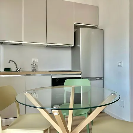 Metro M3 S&m Home, Comoda Soluzione Di Design, Con Collegamento Diretto A Duomo Di Milano, Stazione E Porta Garibaldi *