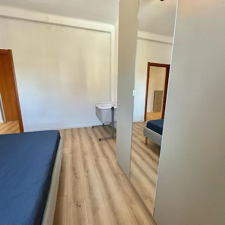 Metro M3 S&m Home, Comoda Soluzione Di Design, Con Collegamento Diretto A Duomo Di Milano, Stazione E Porta Garibaldi * Milano